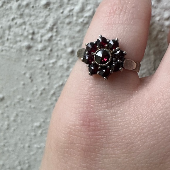 Vintage Bohemian Garnet 900 Silver Flower Cluster Ring Size 5 - Picture 3 of 8